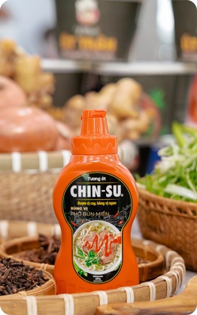 CHIN-SU Chili sauce - Robust flavor of Pho, vermicelli & noodles 235g - Masan Consumer